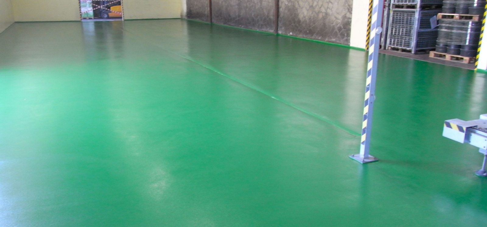 rivestimenti-epossidici-azienda-vinicola-commerciale-giesse-service-pavimento rivestimenti-epossidici-azienda-vinicola-commerciale-giesse-service-pavimento