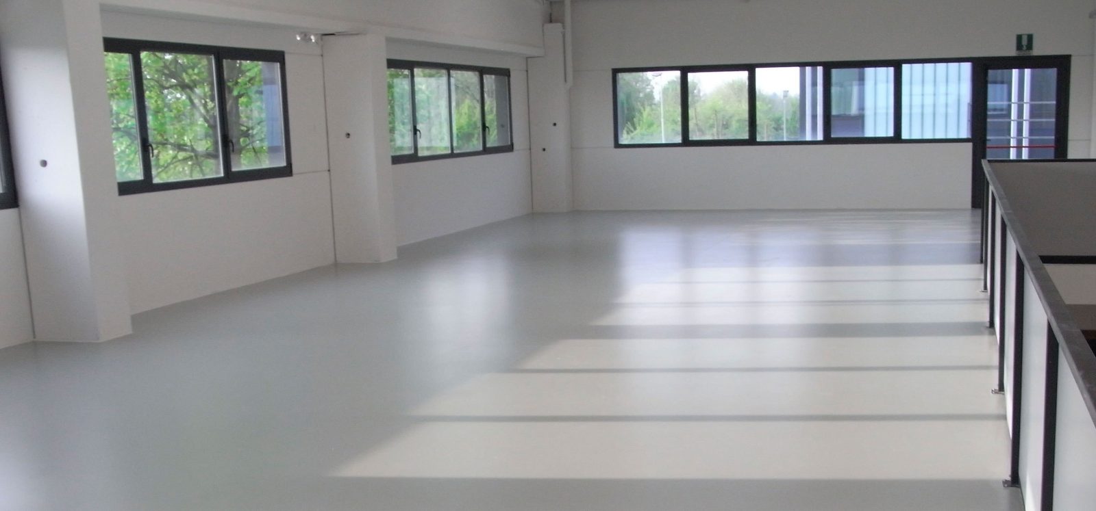 rivestimento-film-sottile-resina-epossidica-giesse-service-poliuretanica-industriale rivestimento-film-sottile-resina-epossidica-giesse-service-poliuretanica-industriale