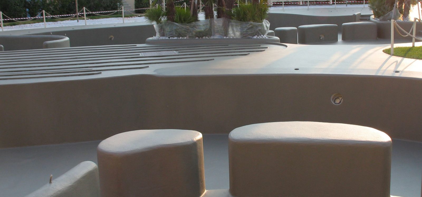 rivestimento-resina-piscina-giesse-service-epossidica-poliuretanica-monocromatica rivestimento-resina-piscina-giesse-service-epossidica-poliuretanica-monocromatica