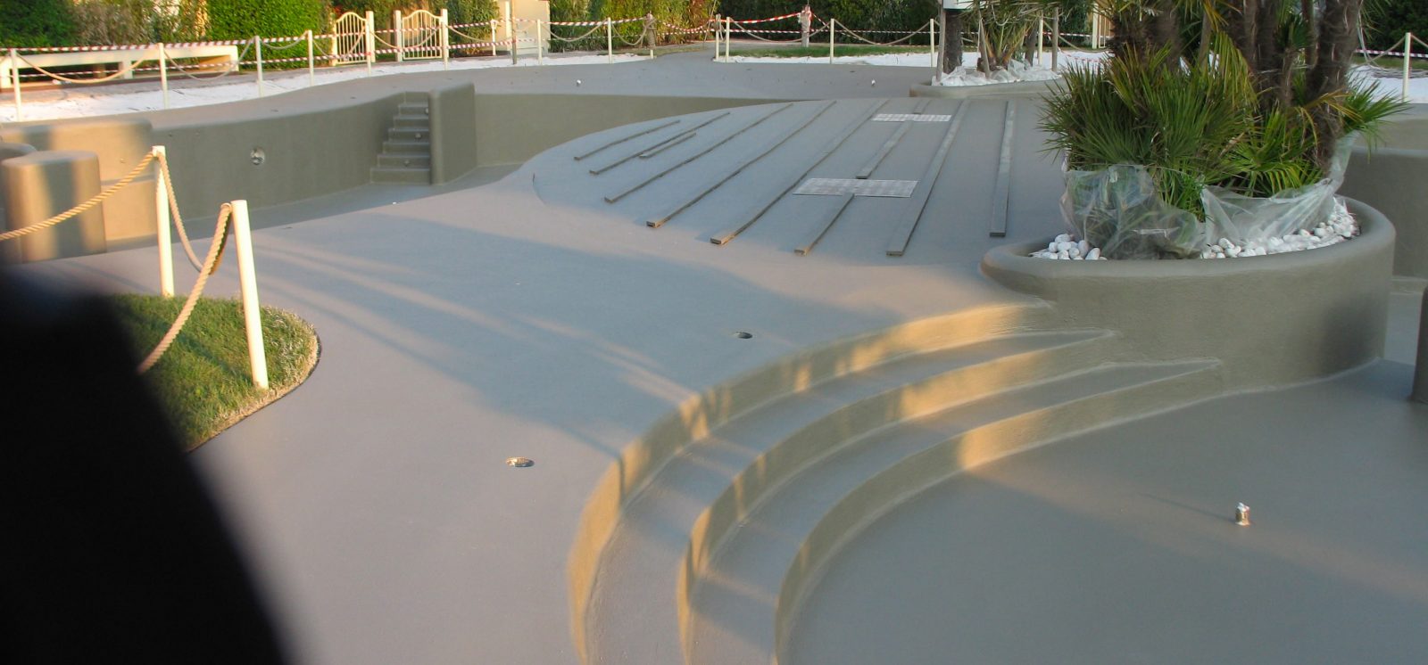 rivestimento-resina-piscina-interni-hotel-jesolo-giesse-service rivestimento-resina-piscina-interni-hotel-jesolo-giesse-service